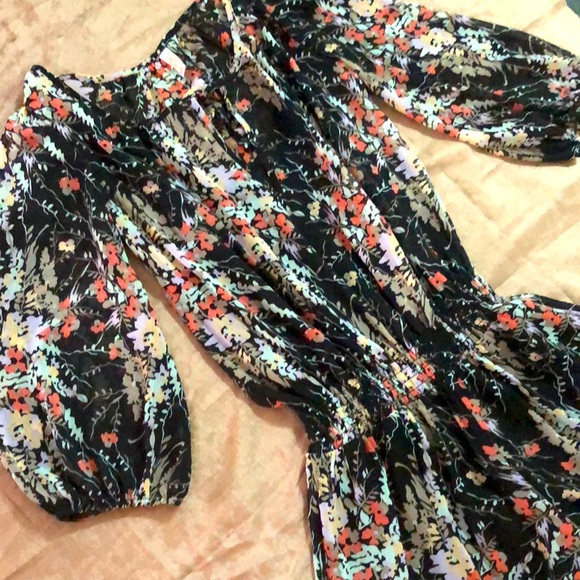 Target Xhiliration Floral Romper - Picture 3 of 10